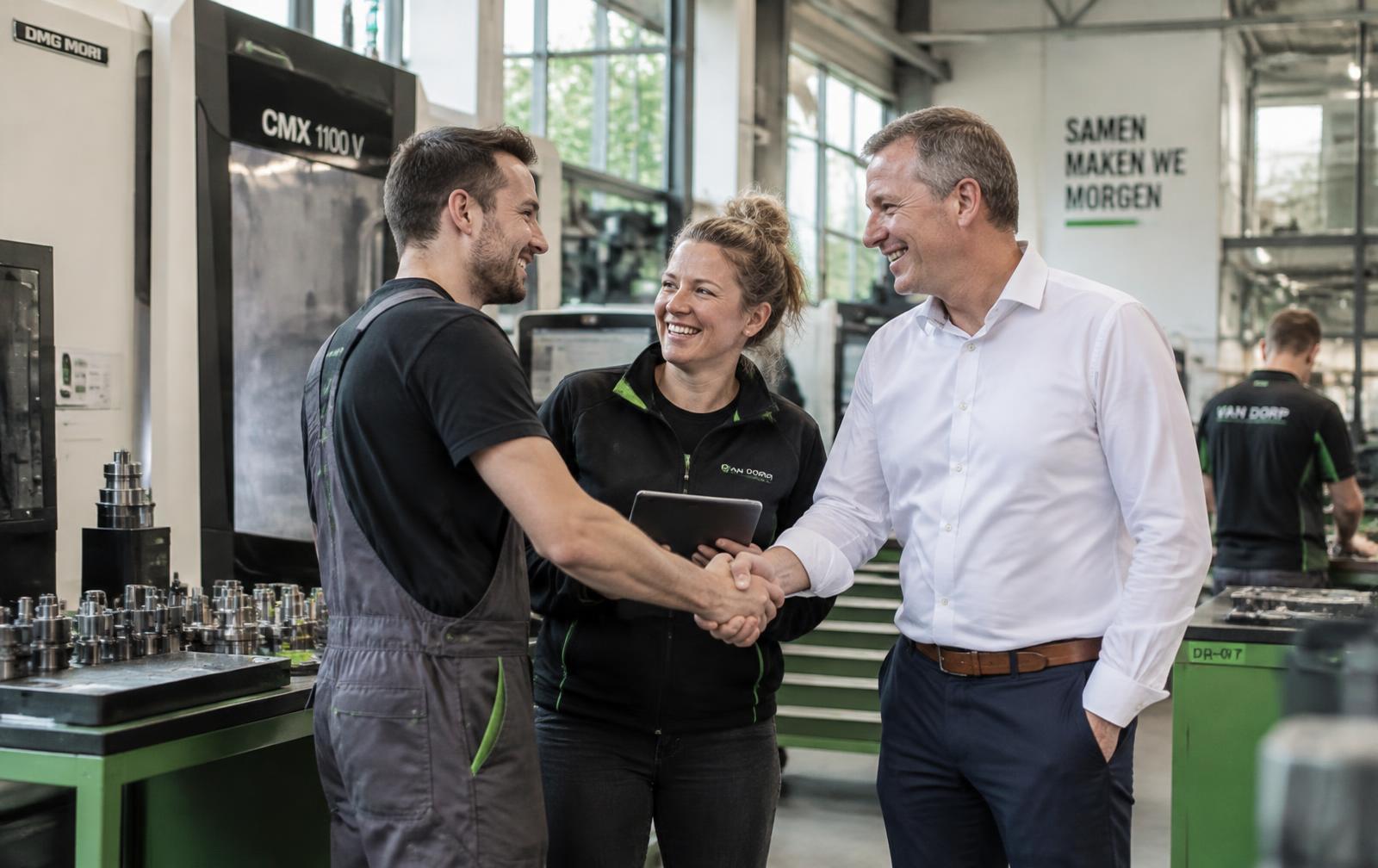 Medewerker, teamleider en directeur op de werkvloer